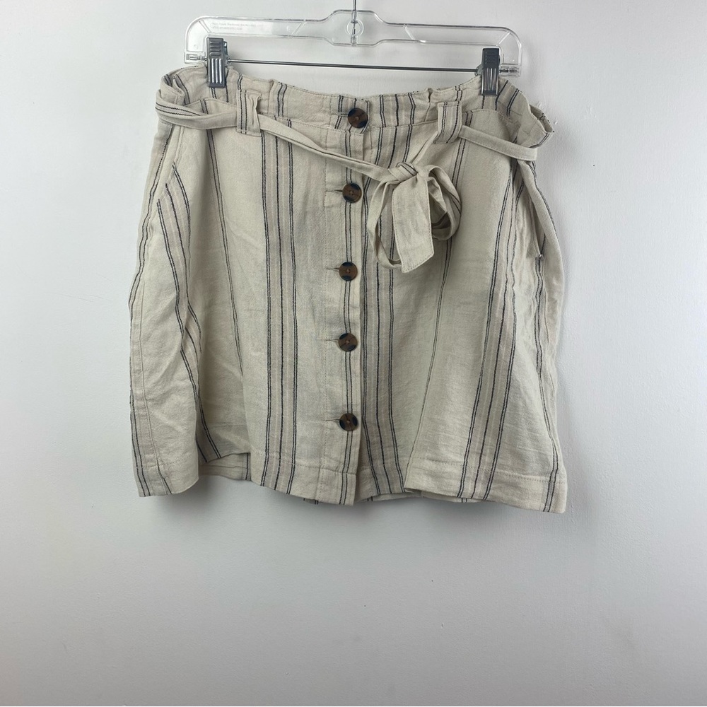 Maurices Linen Blend Hi-Rise Paper bag Button Up Mini Skirt Size 12 Stri…